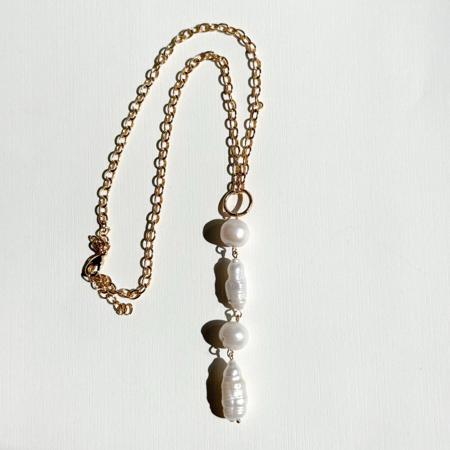 Aline Lariat