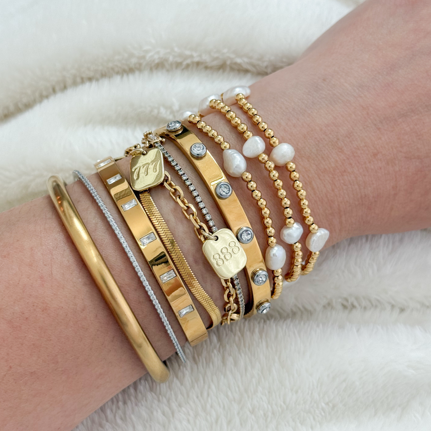 Luma Bracelet Set