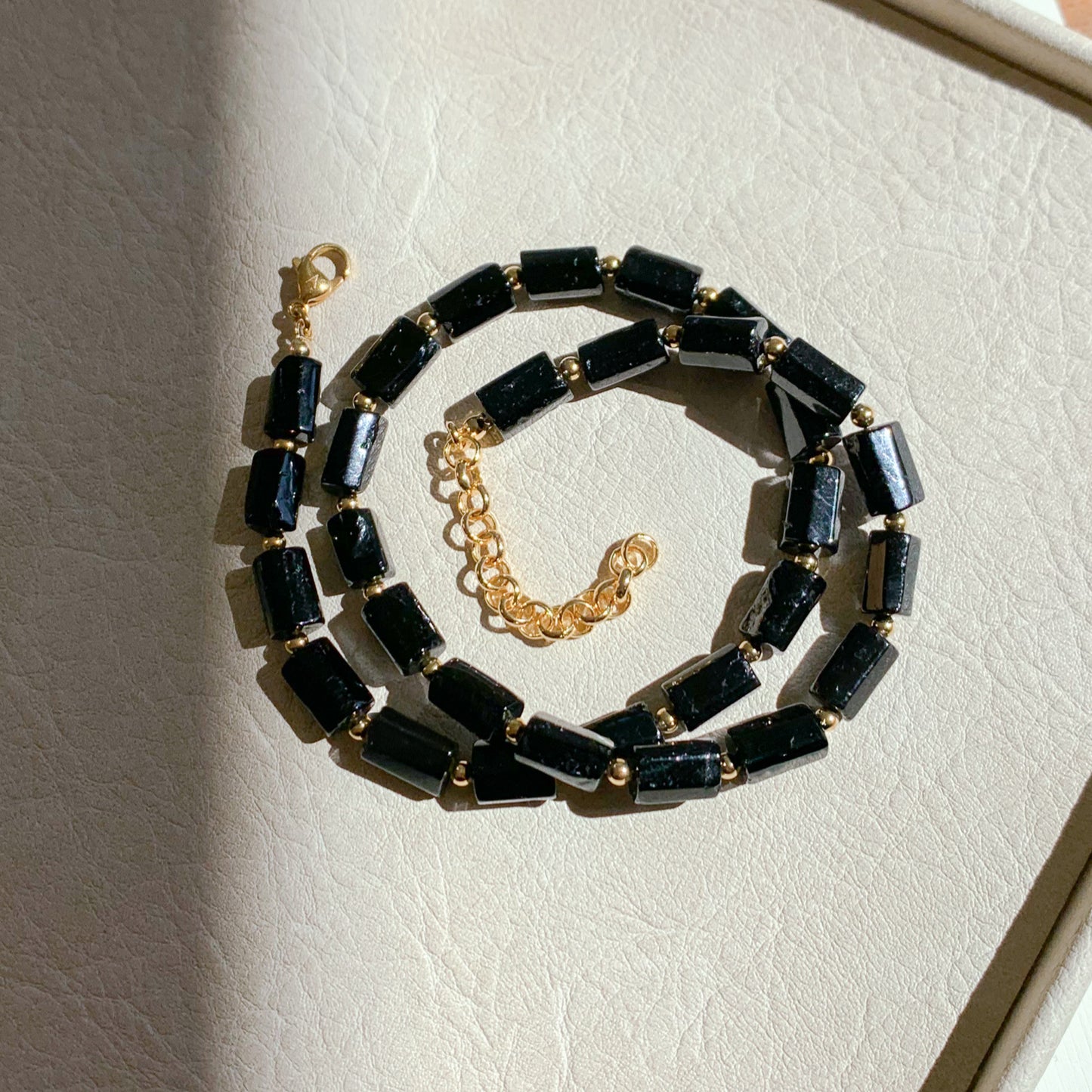 Noire Necklace