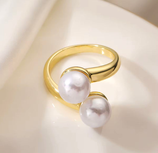 Adjustable Pearl Ring