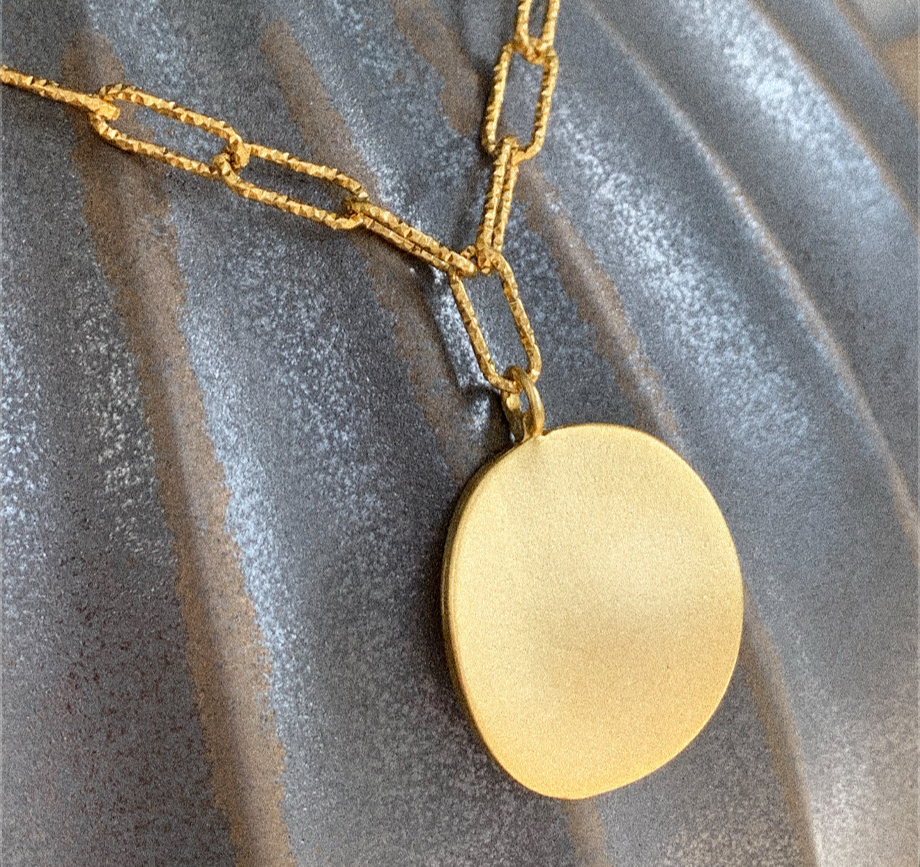 Loren Necklace
