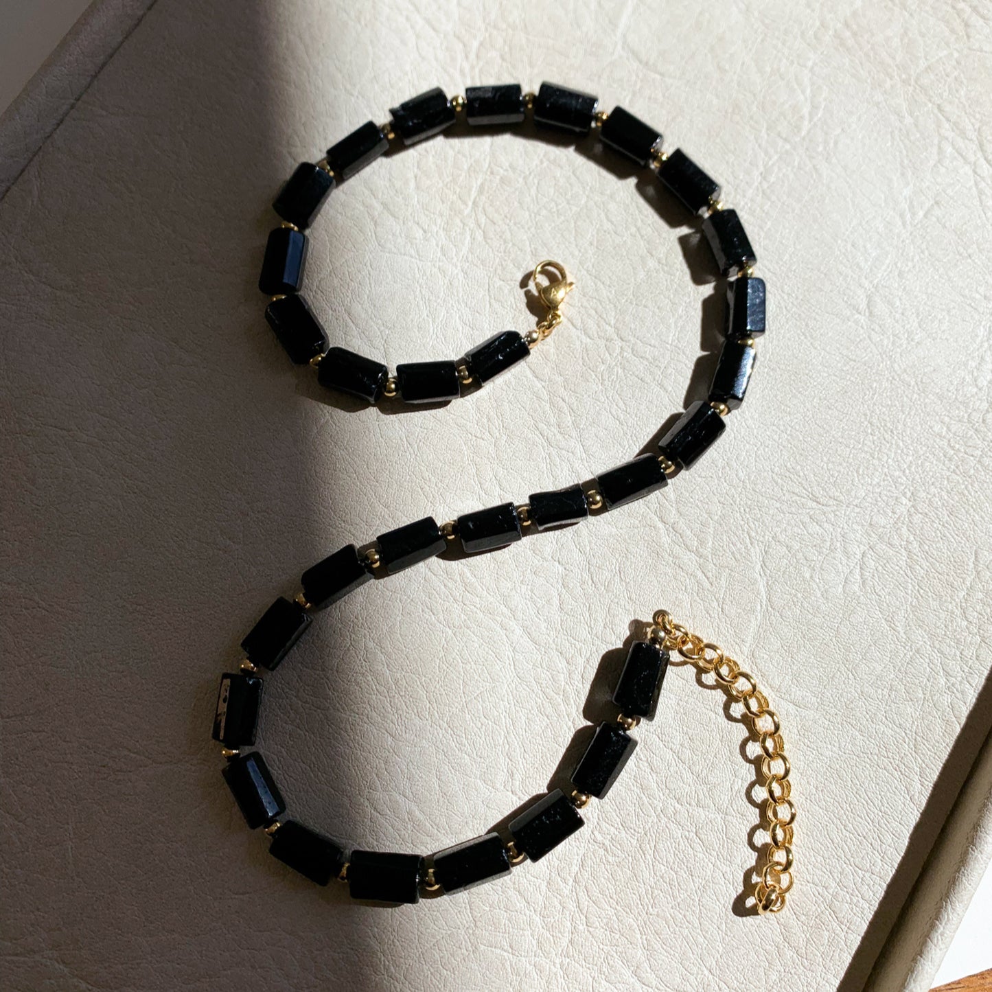 Noire Necklace